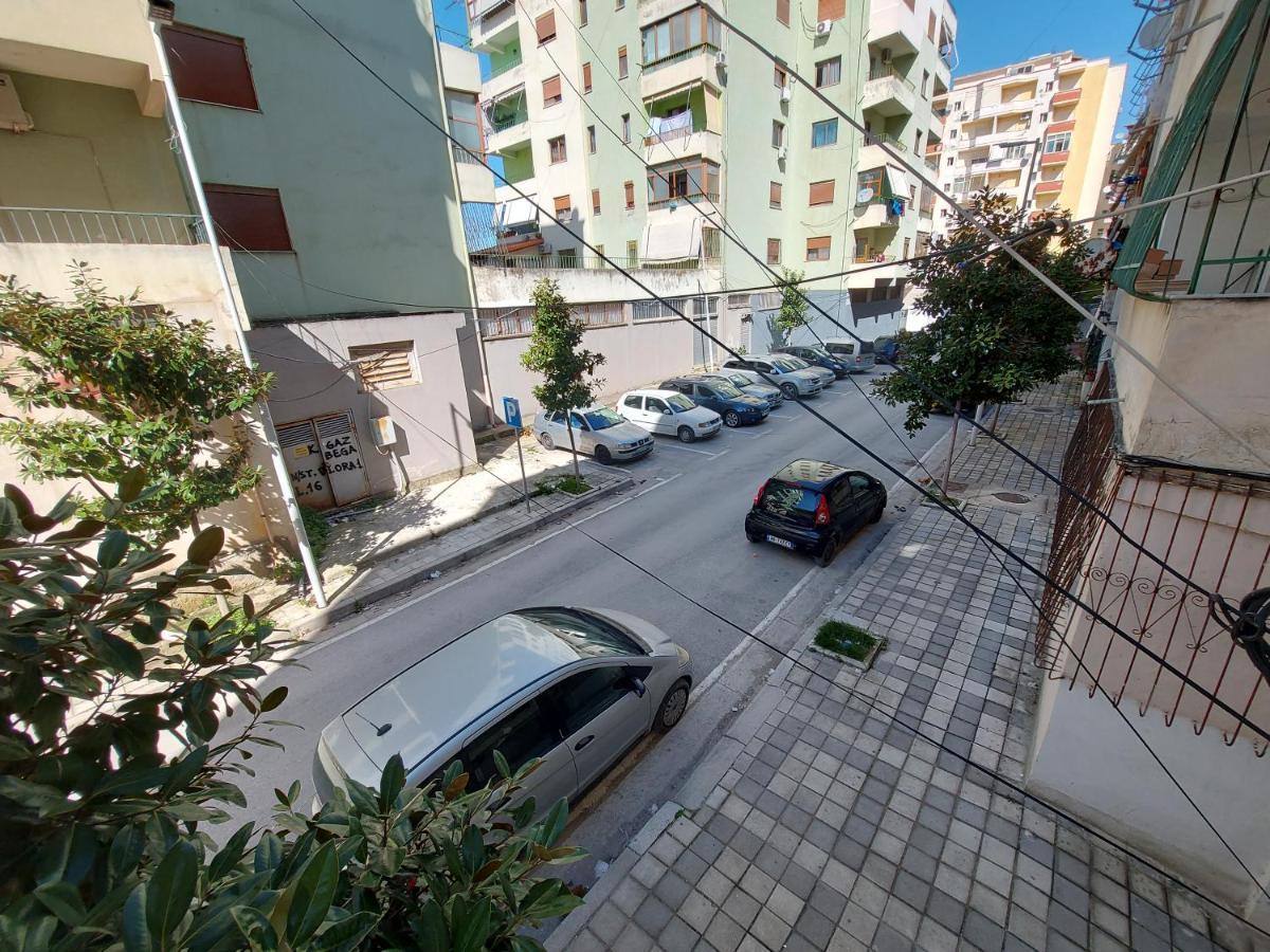 Venus'S Apartment Vlorë Esterno foto