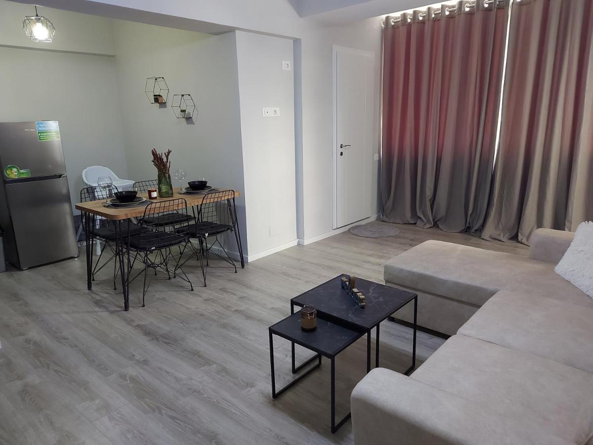 Venus'S Apartment Vlorë Esterno foto