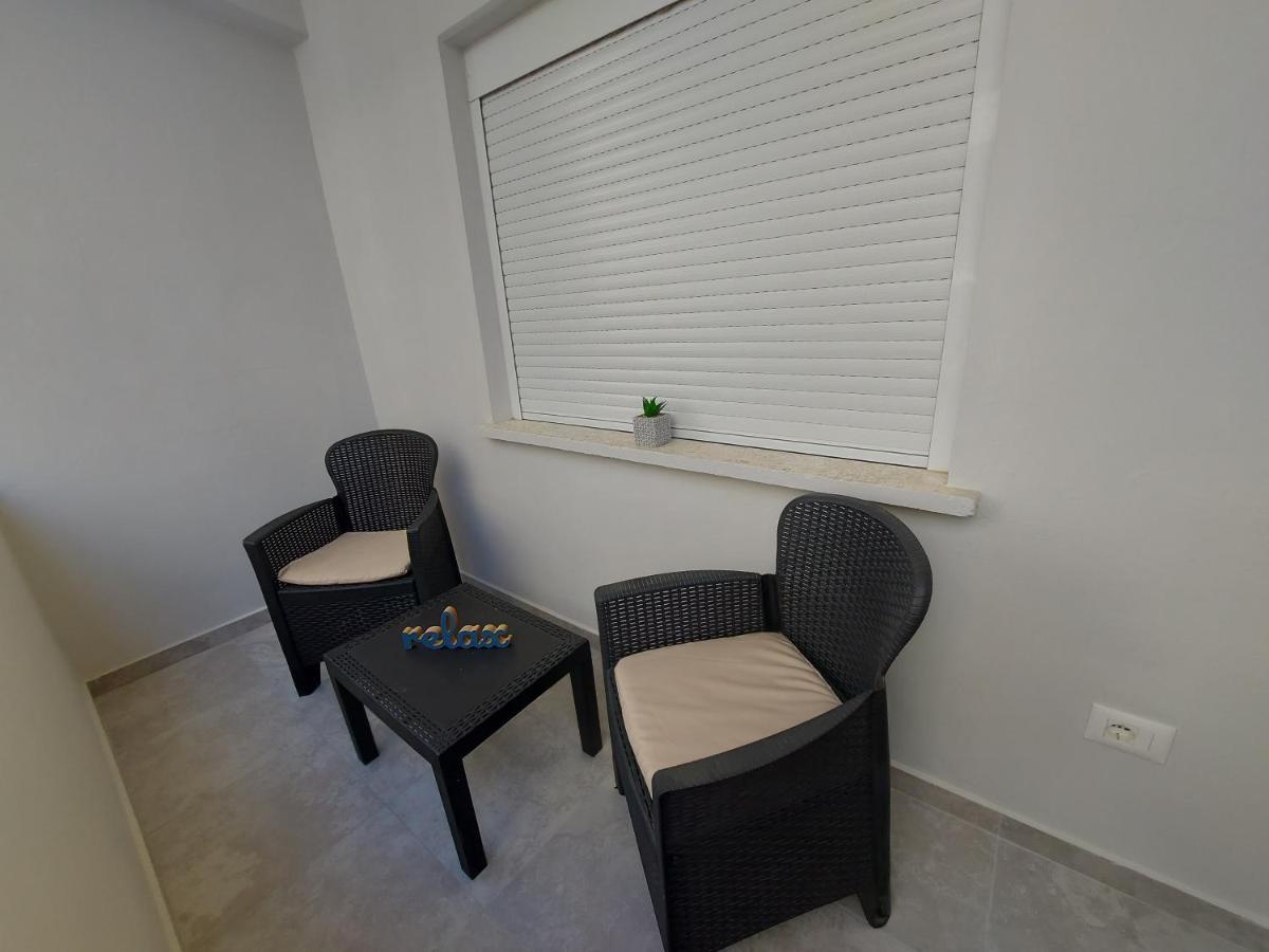 Venus'S Apartment Vlorë Esterno foto