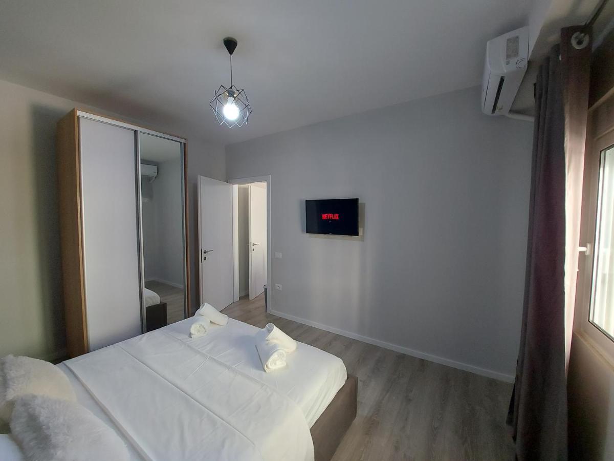 Venus'S Apartment Vlorë Esterno foto